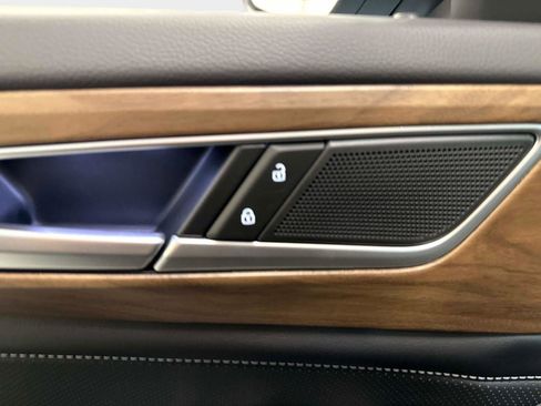 New 2026 Volkswagen Atlas SE image 19