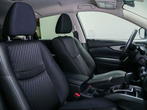 Used 2018 Nissan Rogue SV FWD image 23