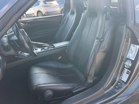 Used 2019 MAZDA MX-5 Miata RF Grand Touring RWD image 29