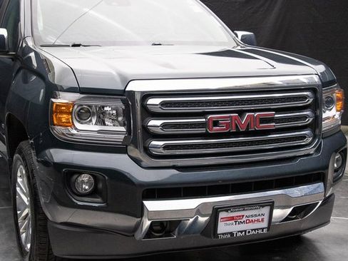 Used 2017 GMC Canyon SLT w/ Driver Alert Package image 3