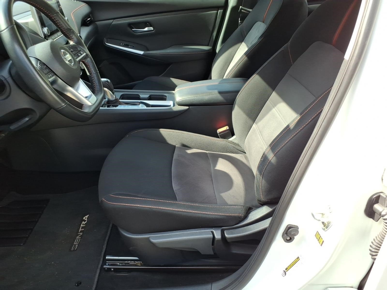 Used 2023 Nissan Sentra SR w/ Midnight Edition Package FWD image 12
