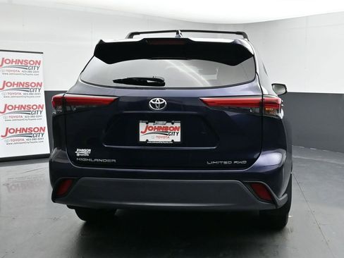 Used 2022 Toyota Highlander Limited image 8