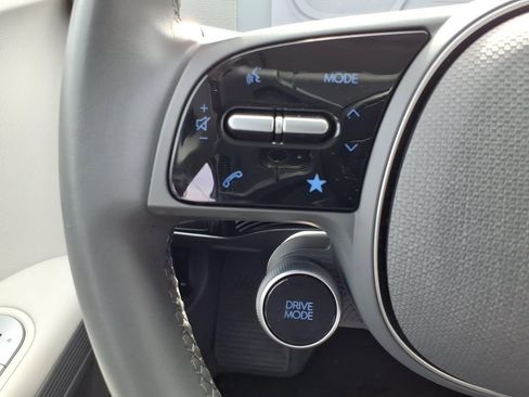 Certified 2024 Hyundai Ioniq 5 SE image 22