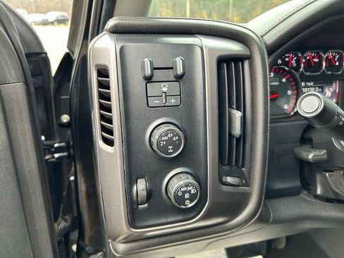 Used 2015 GMC Sierra 1500 SLT w/ All-Terrain Package AWD/4WD image 18
