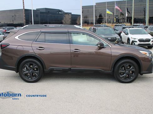 Used 2021 Subaru Outback Touring XT AWD/4WD image 4