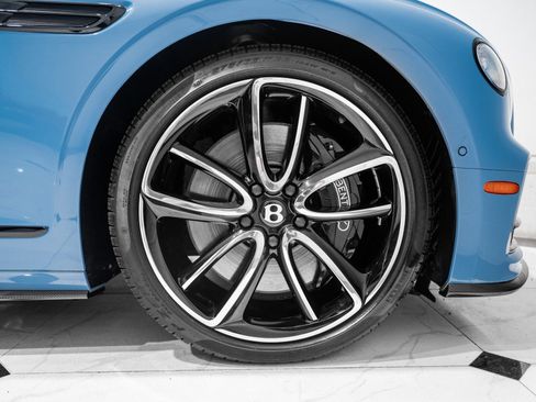 Certified 2024 Bentley Flying Spur V8 AWD/4WD image 16