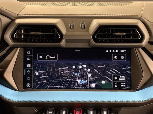 Used 2025 Lamborghini Urus S AWD/4WD image 12
