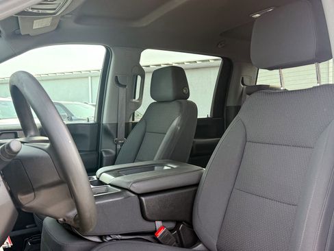 Certified 2021 Chevrolet Silverado 2500 Custom w/ Custom Value Package AWD/4WD image 22