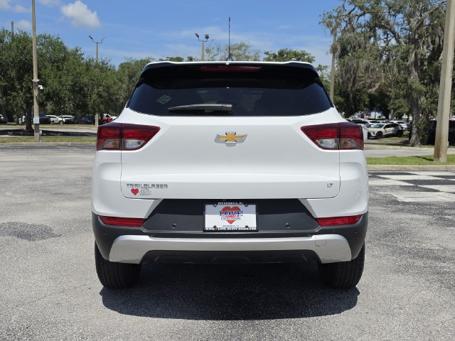 Used 2023 Chevrolet TrailBlazer LT w/ Convenience Package FWD image 6