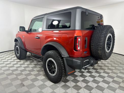 Used 2022 Ford Bronco Wildtrak image 3