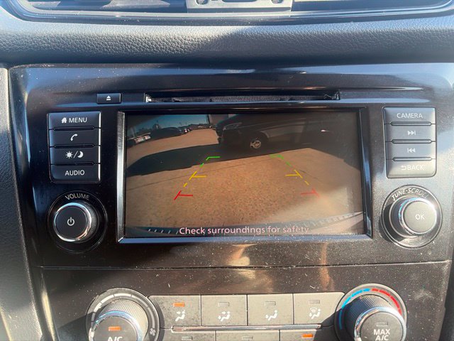 Used 2019 Nissan Rogue S w/ Special Edition Package FWD image 25