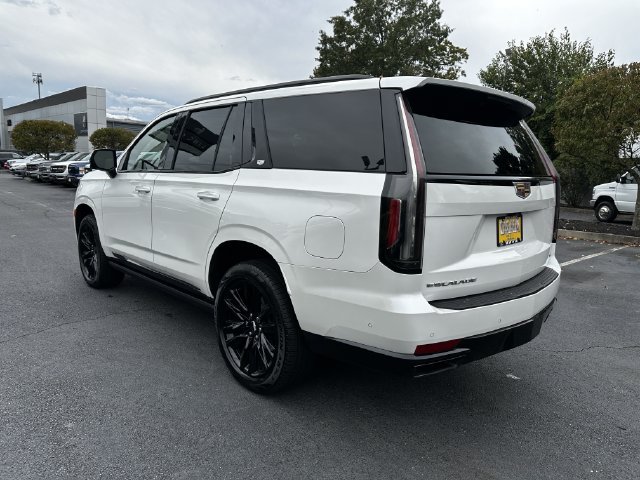 Used 2022 Cadillac Escalade Sport w/ Touring Package AWD/4WD image 7
