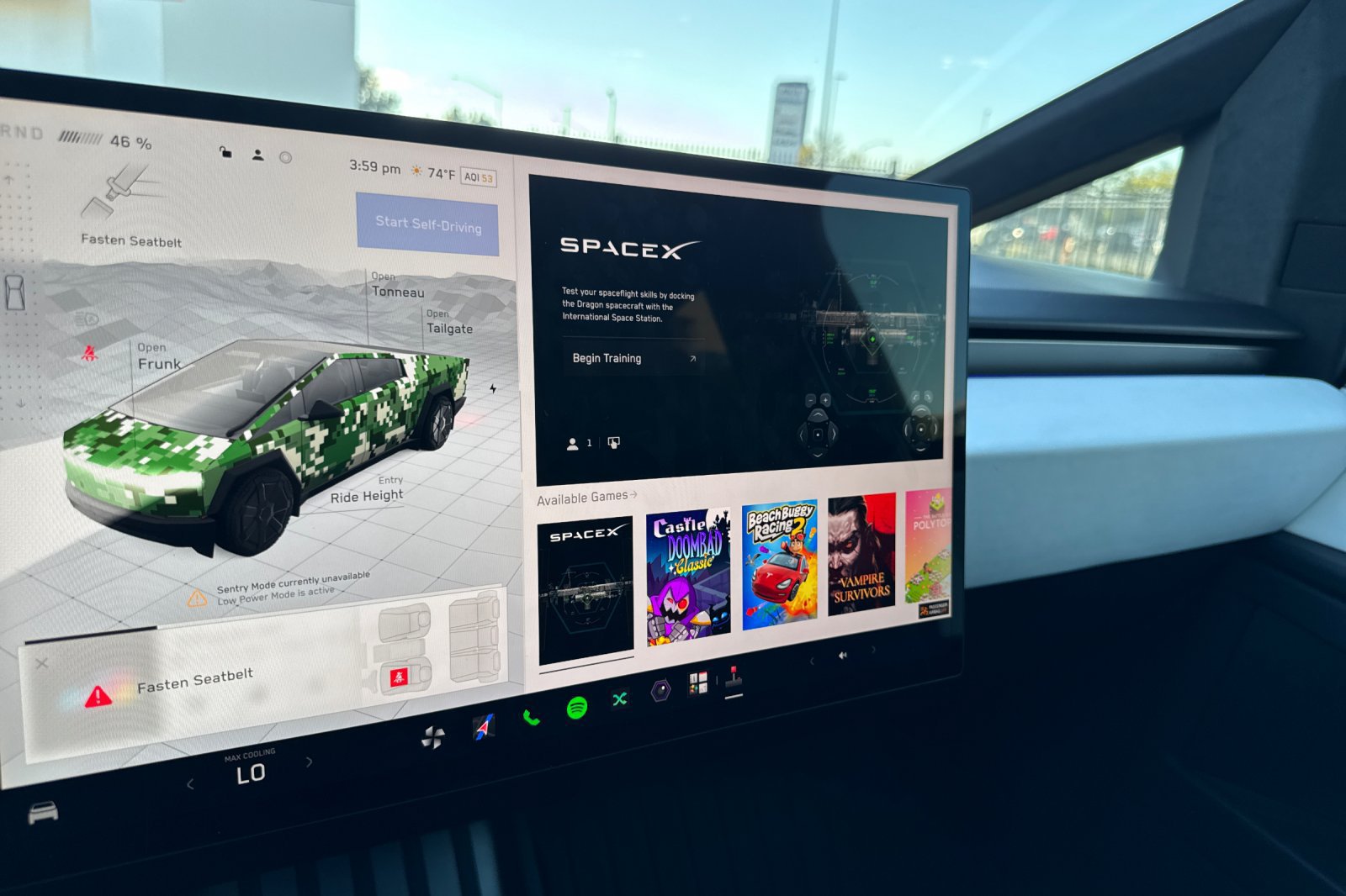 Used 2024 Tesla Cybertruck AWD Crew Cab image 46