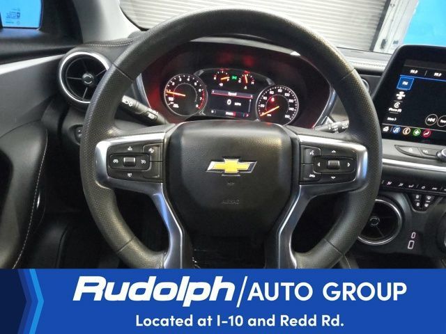 Used 2025 Chevrolet Blazer LT FWD image 18