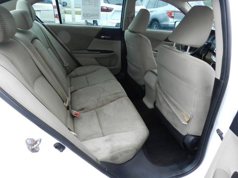 Used 2015 Honda Accord LX image 12