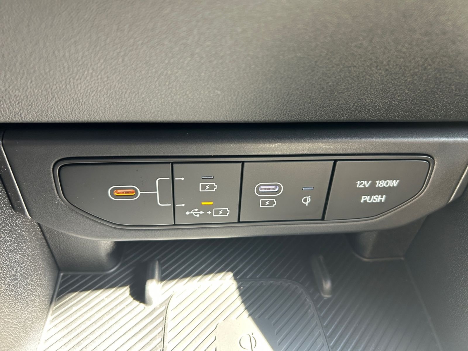 New 2026 Kia K4 GT-Line FWD image 20