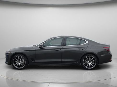 Used 2026 Genesis G70 2.5T RWD image 3