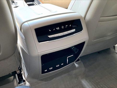 Used 2021 Cadillac Escalade Sport Platinum w/ Heavy-Duty Trailer Package AWD/4WD image 20