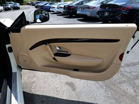 Used 2015 Maserati GranTurismo Convertible image 31