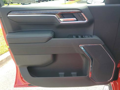 New 2026 GMC Sierra 1500 SLE w/ X31 Off-Road Package image 15