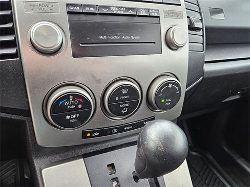 Used 2009 MAZDA MAZDA5 Sport image 19