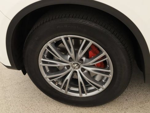 Used 2023 Alfa Romeo Stelvio Sprint RWD image 36