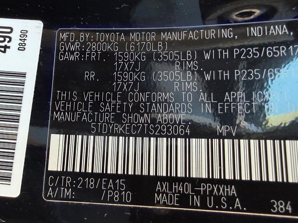 Certified 2026 Toyota Sienna XLE FWD image 24
