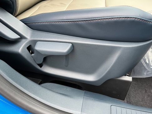 New 2026 Ford Maverick Lariat w/ 4K Tow Package image 16