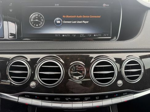 Used 2017 Mercedes-Benz S 550 4MATIC Sedan image 17