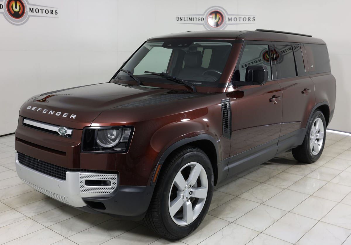 Used 2023 Land Rover Defender 130 First Edition AWD/4WD image 5