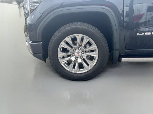 Used 2023 GMC Sierra 1500 Denali w/ Technology Package AWD/4WD image 12