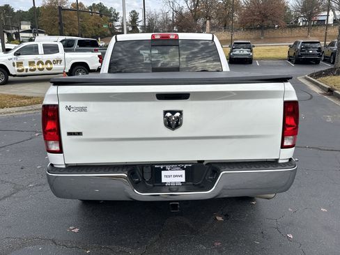 Used 2020 RAM 1500 Classic SLT image 6