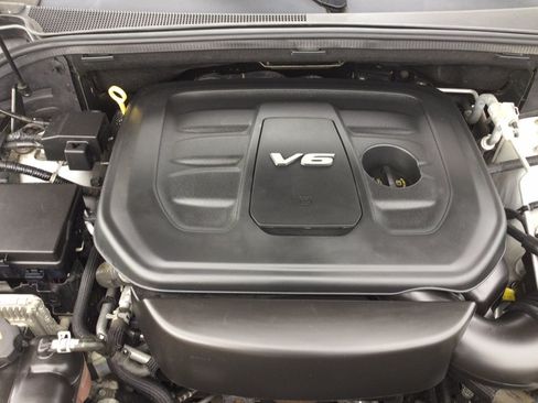 Used 2017 Jeep Grand Cherokee Trailhawk AWD/4WD image 42