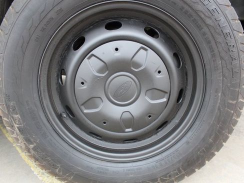 Used 2017 Ford Transit 350 XL image 20