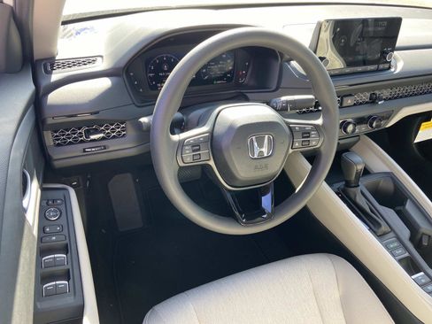 New 2025 Honda Accord SE image 4