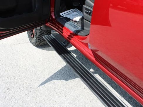 Used 2022 GMC Sierra 2500 AT4 w/ AT4 Premium Plus Package image 19