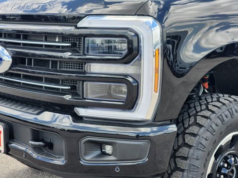 New 2026 Ford F350 Platinum w/ Tremor Off-Road Package AWD/4WD image 6
