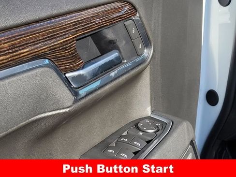 New 2026 GMC Sierra 1500 Elevation image 24