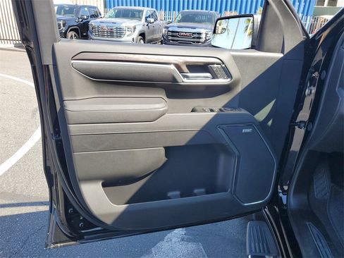 New 2026 GMC Sierra 1500 SLT w/ SLT Premium Package image 12