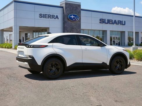 New 2026 Subaru Uncharted Premium FWD image 12