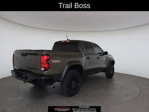 Used 2024 Chevrolet Colorado Trail Boss w/ Technology Package AWD/4WD image 18