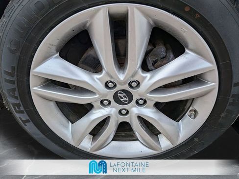 Used 2015 Hyundai Santa Fe Sport 2.0T w/ Option Group 05 AWD/4WD image 30