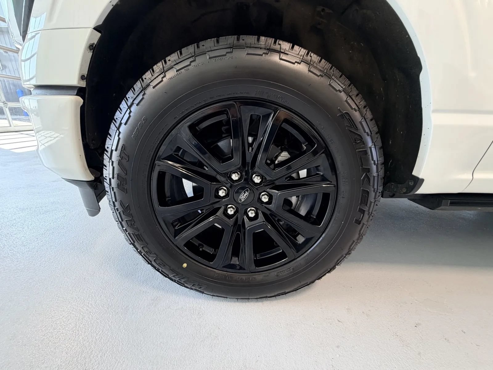 Used 2024 Ford F150 Platinum w/ FX4 Off-Road Package AWD/4WD image 48