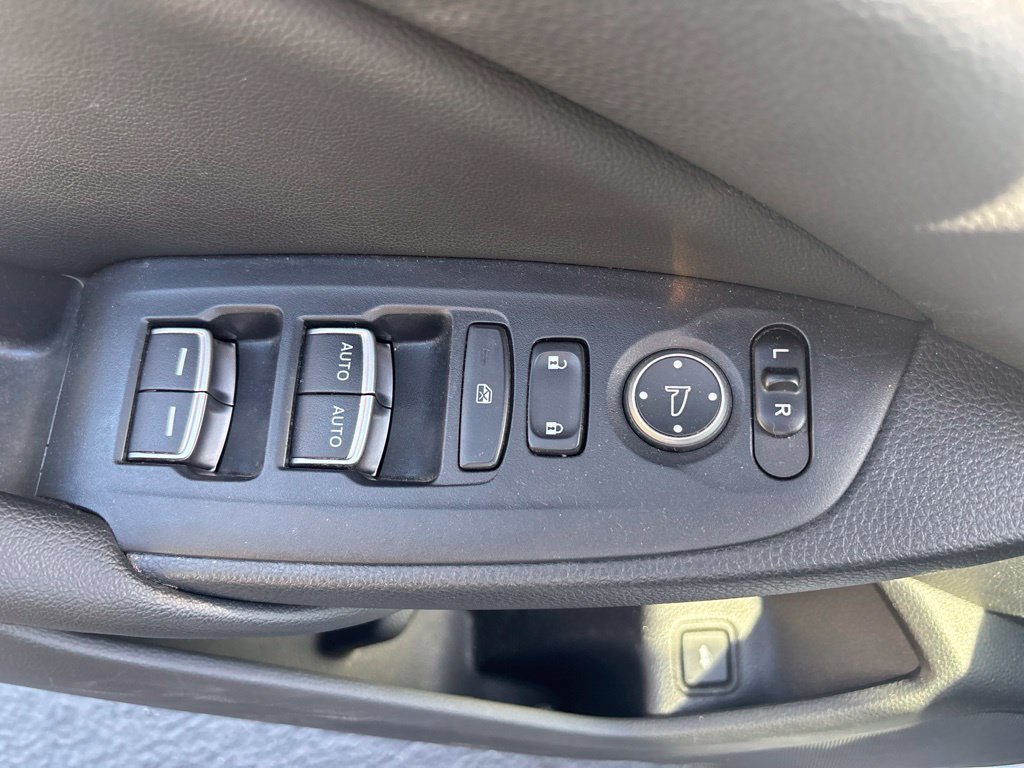 Used 2019 Honda Accord Sport image 15