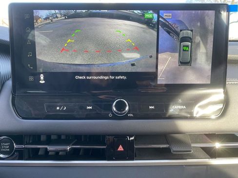 New 2025 Mitsubishi Outlander SE image 21