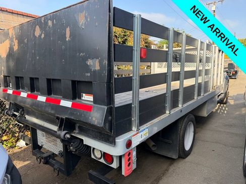 Used 2020 Ford F550 2WD Regular Cab Super Duty image 3
