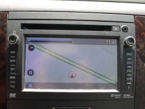 Used 2013 GMC Yukon Denali AWD/4WD image 26