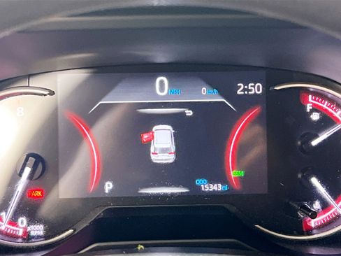 Used 2025 Toyota RAV4 XLE w/ Convenience Package image 23