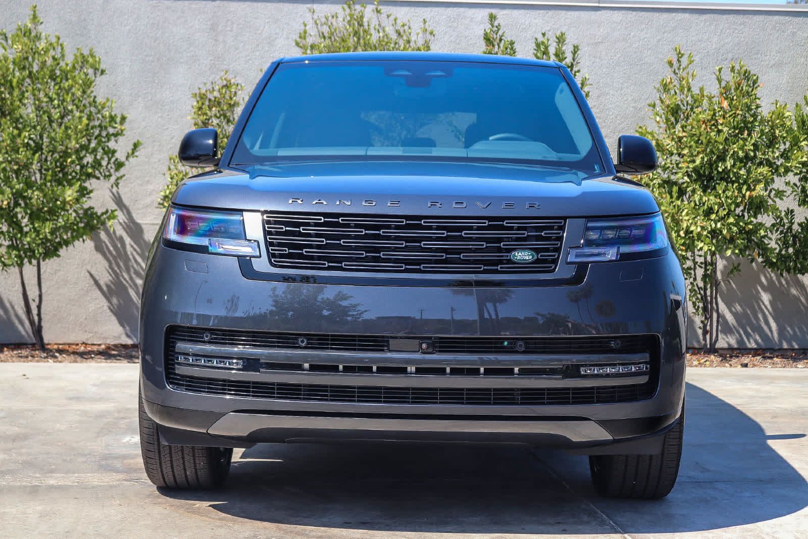 New 2026 Land Rover Range Rover SE AWD/4WD image 2