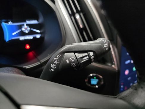 Used 2023 Ford Edge Titanium image 30